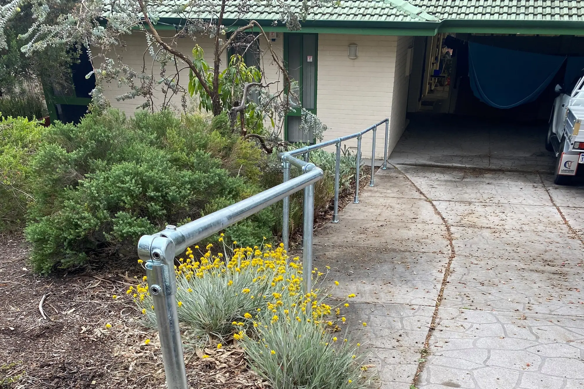 Karrinyup Driveway Handrail Karrinyup Driveway Handrail 23